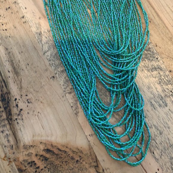 Turquoise beaded statement necklace - Picture 2 of 2